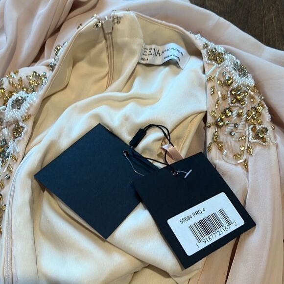 Mac Duggal Ivory Gown with Embellished Shoulders - Picture 13 of 15